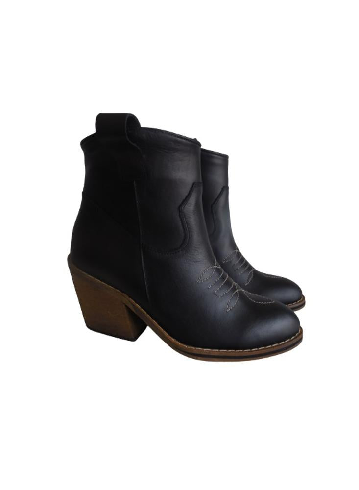Bota En Cuero Calzado Guerreros Ek 5401 Negro