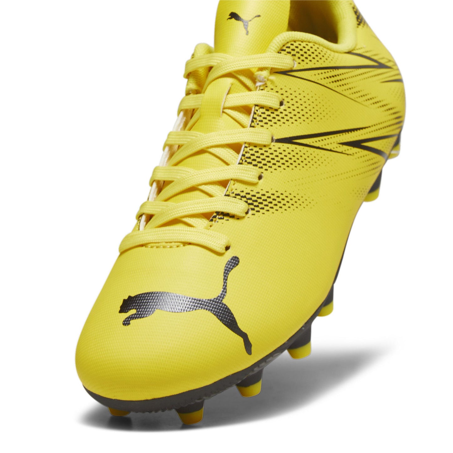 Puma Attacanto Fg Guayos amarillo de niño para futbol