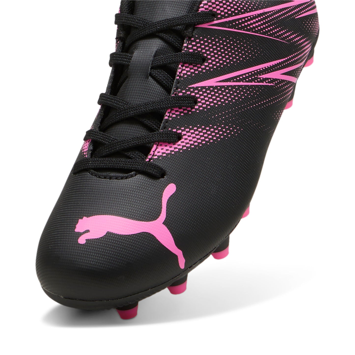 Puma Attacanto Fg/Ag Jr Guayos negro de niño para futbol
