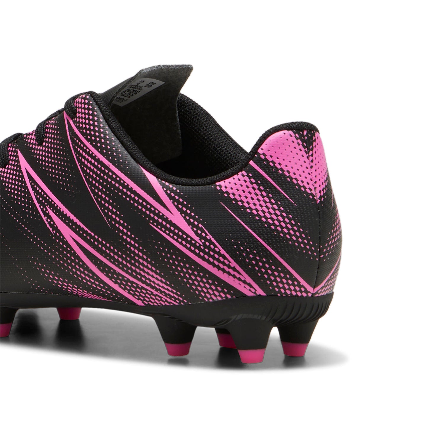Puma Attacanto Fg/Ag Jr Guayos negro de niño para futbol