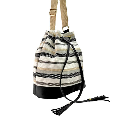 Bolso Manos Libres Bucket Dama Mujer Karla Chacon Aria Negro